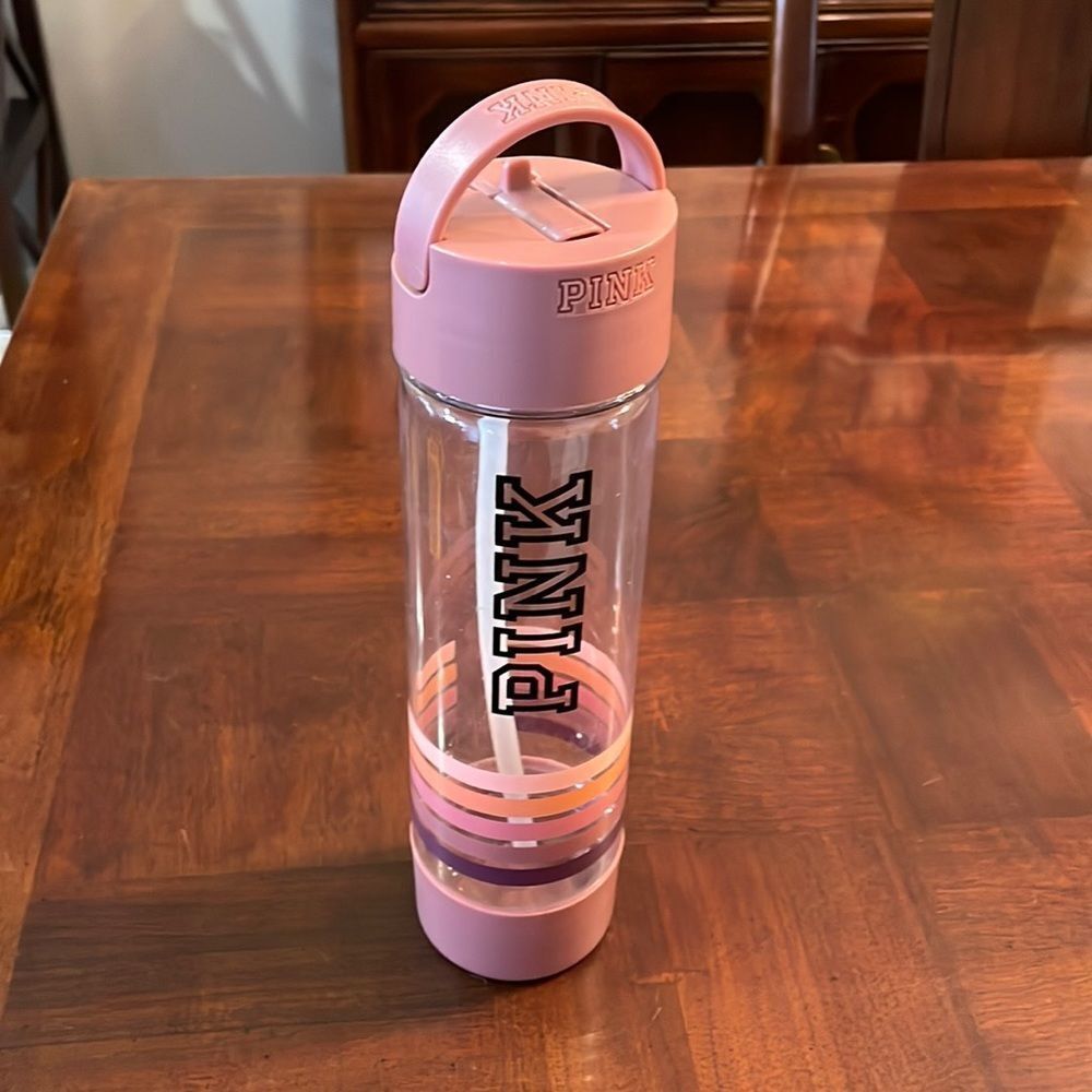 VictoriaโSecret PINK Water Bottle